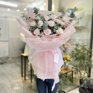 Bó hoa hồng kem 16 bông mix baby và lá tặng sinh nhật
