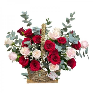 Giỏ hoa hồng mix nhiều màu tặng sinh nhật con gái 
