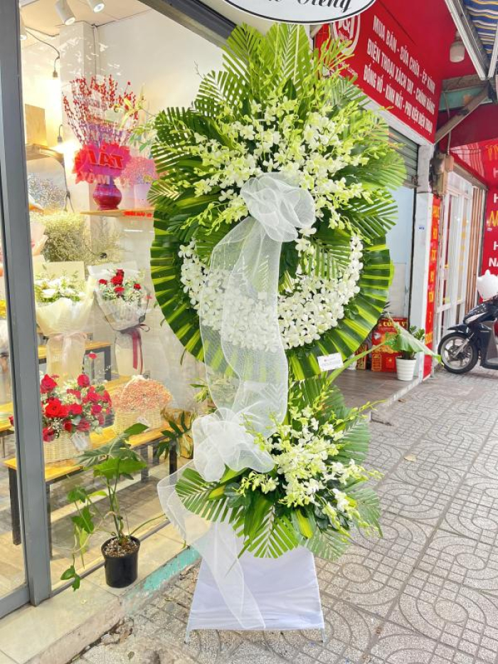 Đặt vòng hoa tang lễ tại Quận 1 - Uy tín và nhanh chóng 1156470374