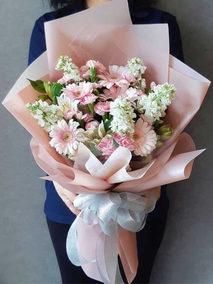 Ý nghĩa đặc biệt của những bó hoa đồng tiền 341853258