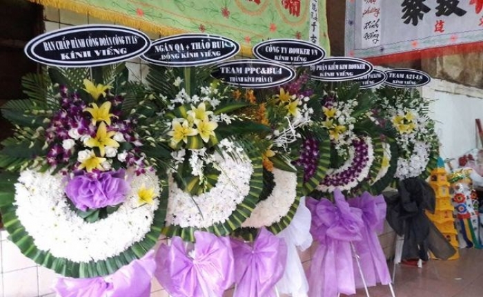 Đám tang dùng hoa gì? Các loài hoa thường dùng trong tang lễ
