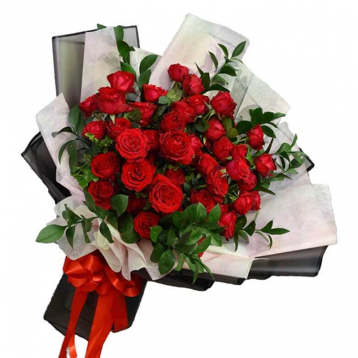 Gợi ý 13 bó hoa hồng tặng người yêu cực ý nghĩa 353510784