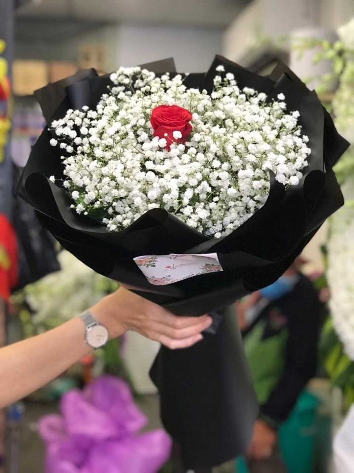 Top 8 mẫu hoa hồng đẹp tặng sinh nhật khiến nhiều người mê mẩn 2035960063