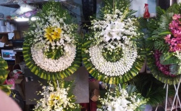 Nội dung ghi trên vòng hoa đám tang: Cách ghi phù hợp và ý nghĩa nhất? 1245950874