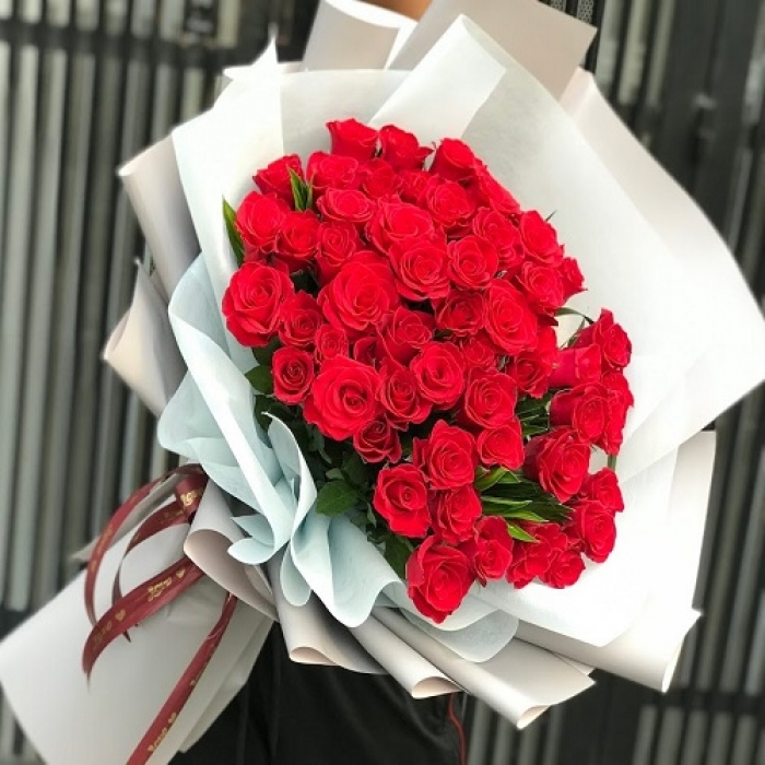 Tặng hoa sinh nhật cho người tuổi Tý 744226051