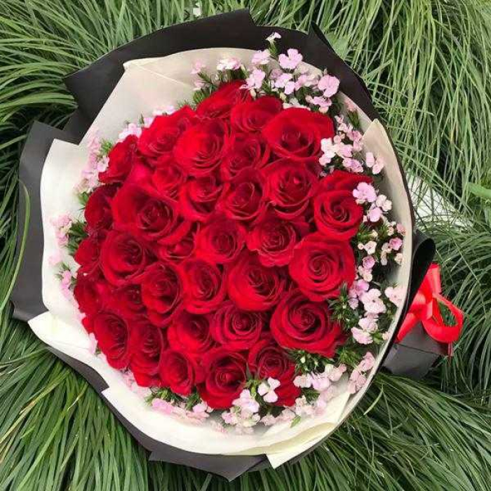 Hoa sinh nhật tháng 2 và địa chỉ bán hoa sinh nhật uy tín? 572052146