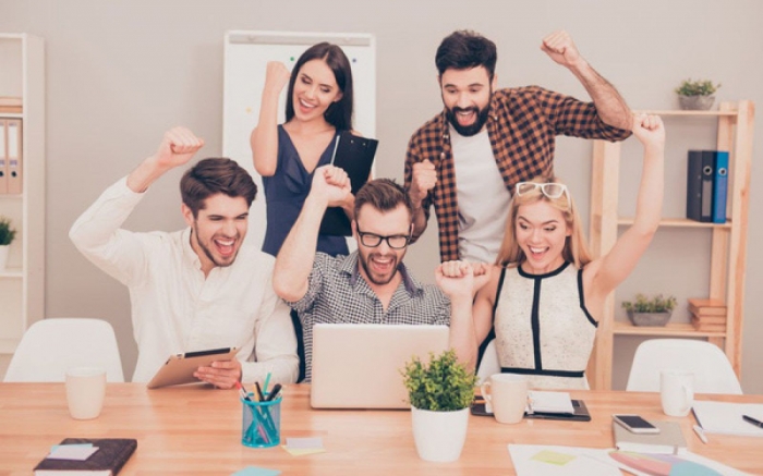 Kinh nghiệm chọn hoa sinh nhật cho đối tác không nên bỏ lỡ 898580639