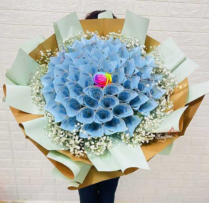 Những bó hoa bằng tiền polime làm quà tặng ý nghĩa [Độc đáo] 1542712656