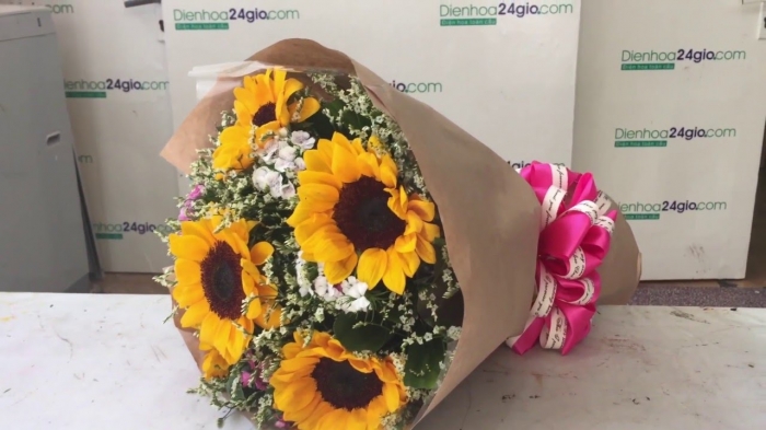 Tặng hoa sinh nhật cho người tuổi Tuất 1387751714