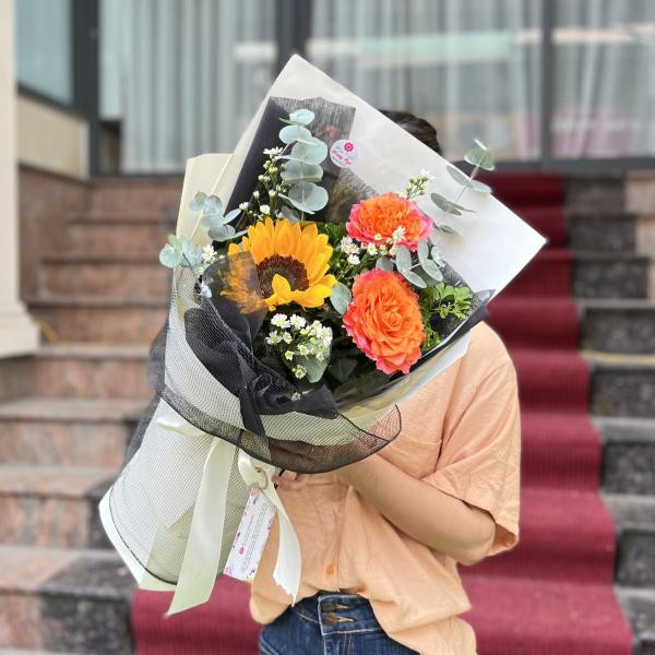 Bó hoa hướng dương mix hồng cam spirit, thạch thảo tặng tốt nghiệp bạn thân 1