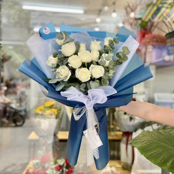 Bó hoa hồng trắng 13 bông  3