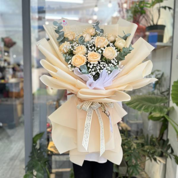 Bó hoa hồng trứng gà 13 bông mix baby tặng sinh nhật ý nghĩa  2