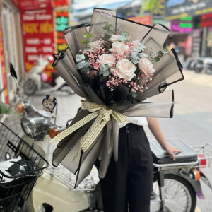 Bó hoa chúc mừng sinh nhật đẹp : hồng kem 7 bông mix baby