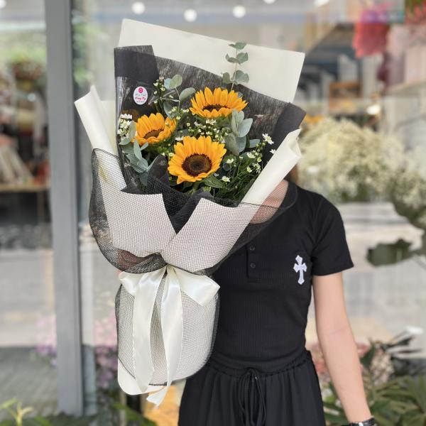 Bó hoa hướng dương mix thạch thảo tặng tốt nghiệp giá rẻ 3