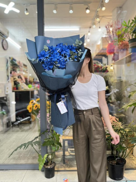 Bó hoa hồng xanh 10 bông mix baby xanh tặng sinh nhật 1