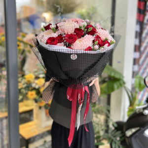 Bó hoa cúc mẫu đơn mix hồng đỏ và cẩm chướng tặng sinh nhật ý nghĩa 