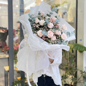 Bó hoa mừng sinh nhật hiện đại : hồng kem mix baby hồng