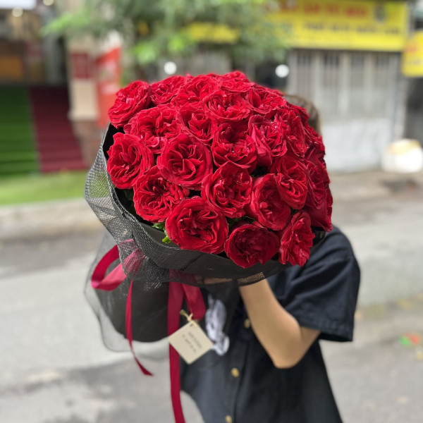 Bó hoa hồng đỏ ohara 28 bông tặng sinh nhật 2