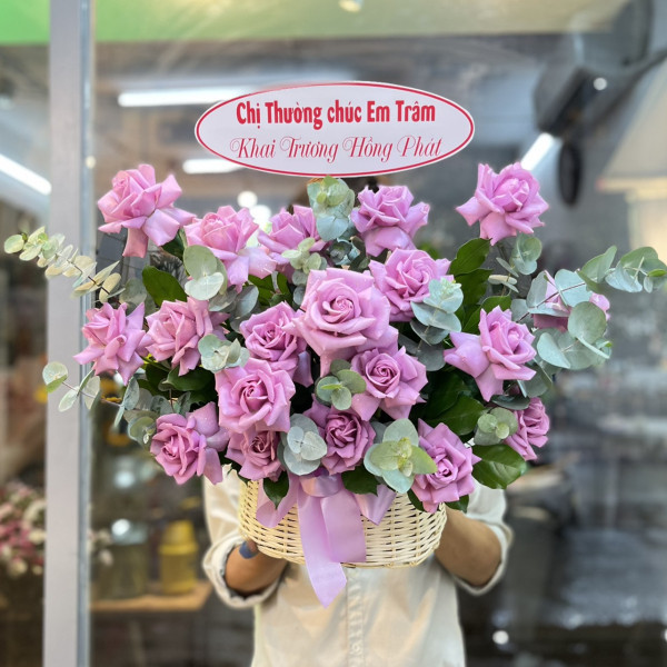 Hộp hoa để bàn mừng khai trương hồng sen mix lá 1