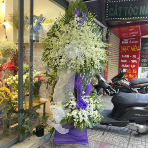 Kệ hoa viếng lan trắng hai tầng