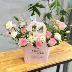 Giỏ hoa hồng lạc thần mix cát tường tặng chúc mừng đẹp và ý nghĩa