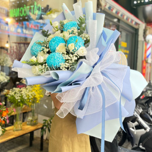 Bó hoa cúc mẫu đơn xanh mix hồng và cát tường giấy gói tone xanh