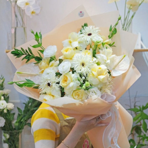 Bó hoa hồng juliet tone trắng