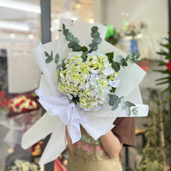 Bó hoa cẩm tú cầu nhỏ xinh 3