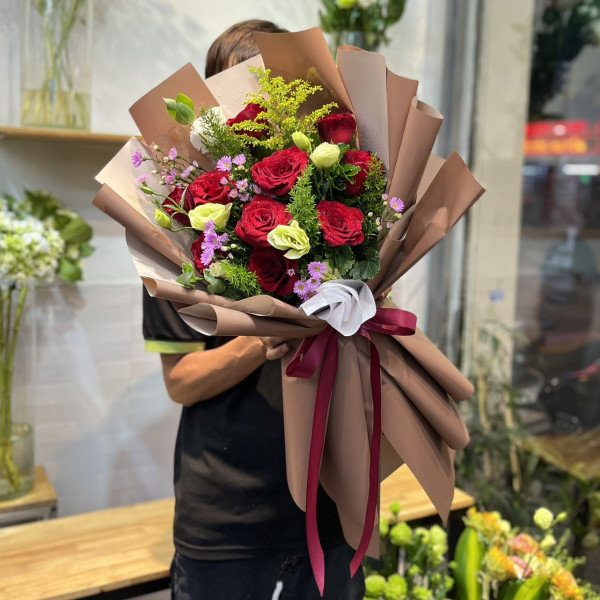 Bó hồng đỏ tặng sinh nhật sếp nữ 3