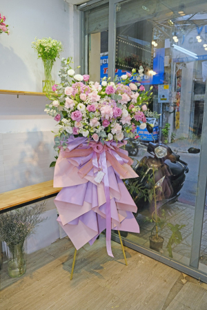 Lẵng hoa khai trương cửa hàng sang trọng tone tím