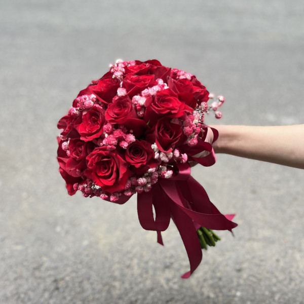 Bó hoa cưới hồng đỏ 2