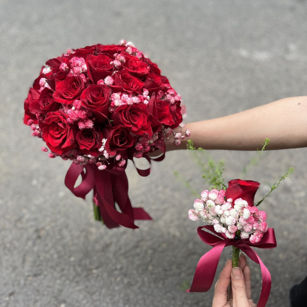 Bó hoa cưới hồng đỏ 3