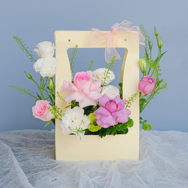 Giỏ hoa hồng nhỏ chúc mừng sinh nhật 1