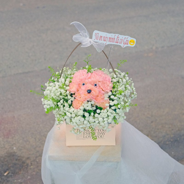 Giỏ hoa hình cún con màu hồng 1