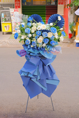 Kệ hoa khai trương hiện đại màu xanh pastel - Hưng thịnh