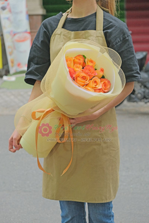 Bó hồng cam 12 bông - Duyên dáng