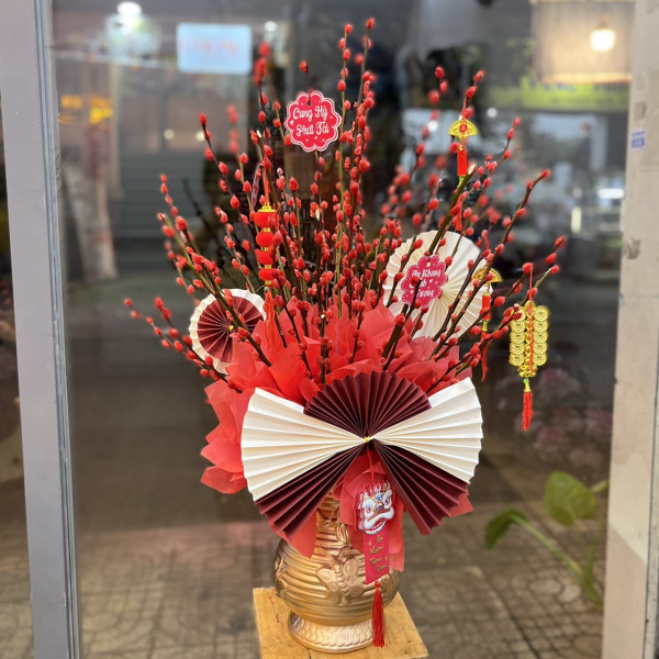 Bình hoa nụ Tầm Xuân Đỏ 40 cành 2