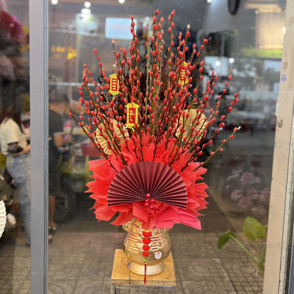 Bình hoa nụ Tầm Xuân Đỏ nơ đỏ 40 cành 3