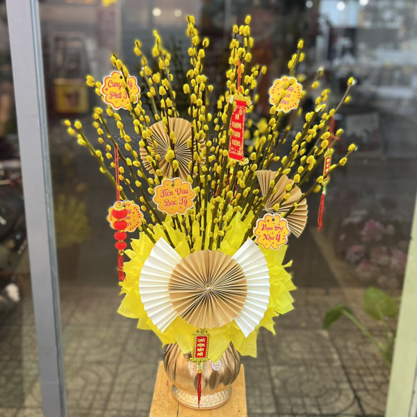 Bình hoa nụ Tầm Xuân Vàng 40 cành quạt vàng  3