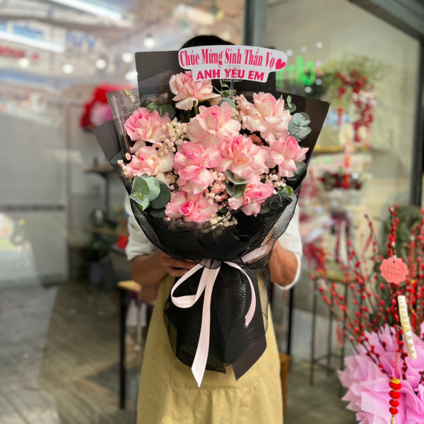 Bó hồng lạc thần 10 bông giấy đen