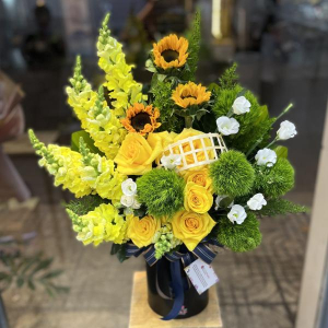 Lẵng hoa để bàng mừng khai trương tone vàng hiện đại
 -Thành Đạt