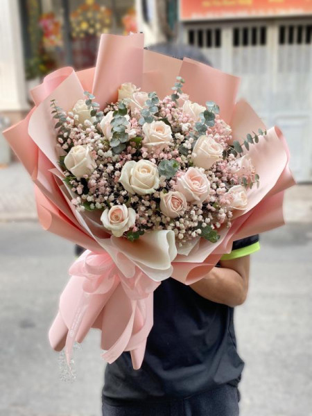 Tinh Khôi - Bó hoa hồng kem 1