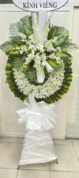 Từ Biệt - Vòng hoa chia buồn đám tang màu trắng đẹp sang trọng lan trắng kết hợp nơ cao 1,7 mét 1