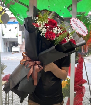 Bó hoa hồng đỏ tặng sinh nhật chồng