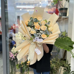 Bó hoa hồng vàng tặng sinh nhật mẹ