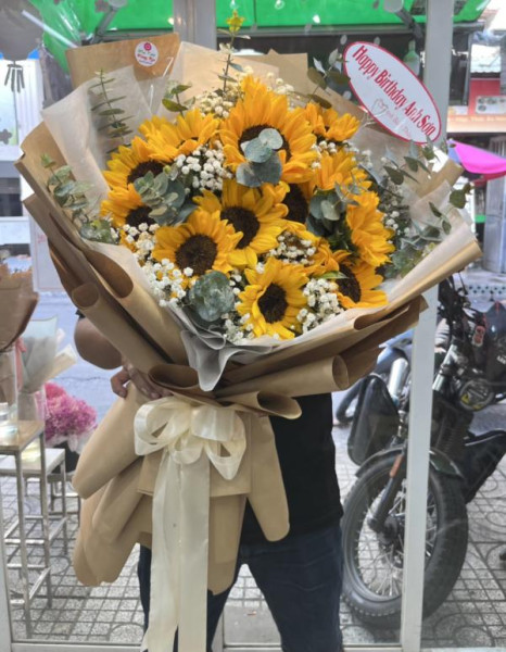 Bó hoa hướng dương tặng sinh nhật bạn trai  1