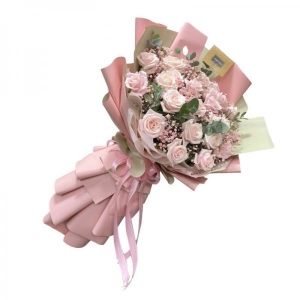 Bó hoa hồng kem mix baby hồng tặng sinh nhật sếp nữ