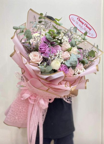 Bó hoa hồng mix cúc pingpong tặng sinh nhật sếp nữ 1
