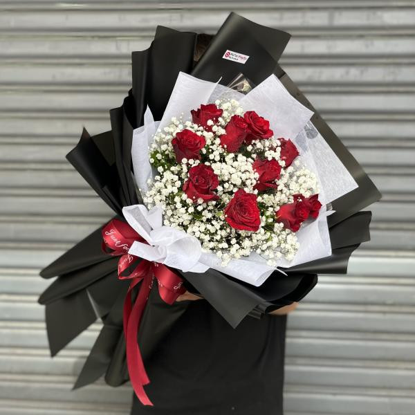 Bó hoa hồng đỏ mix baby trắng và nơ đỏ tặng sinh nhật người yêu 2