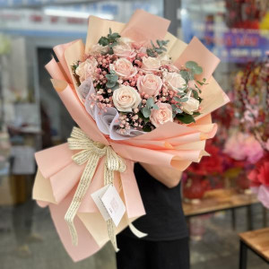 Bó hồng kem 15 bông mix baby tặng chúc mừng sinh nhật người yêu